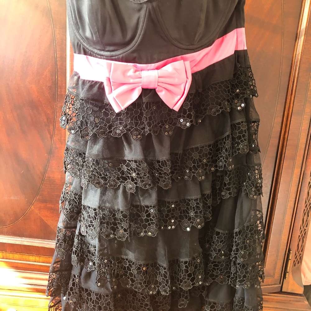 Betsy Johnson black lace strapless dress